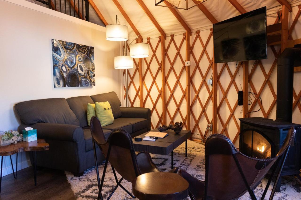 Escalante Yurts - Luxury Lodging Extérieur photo