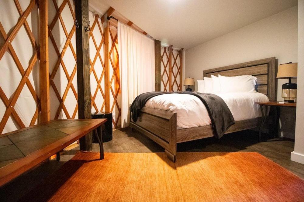 Escalante Yurts - Luxury Lodging Extérieur photo