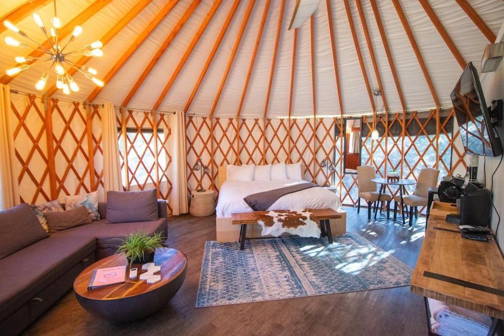 Escalante Yurts - Luxury Lodging Extérieur photo