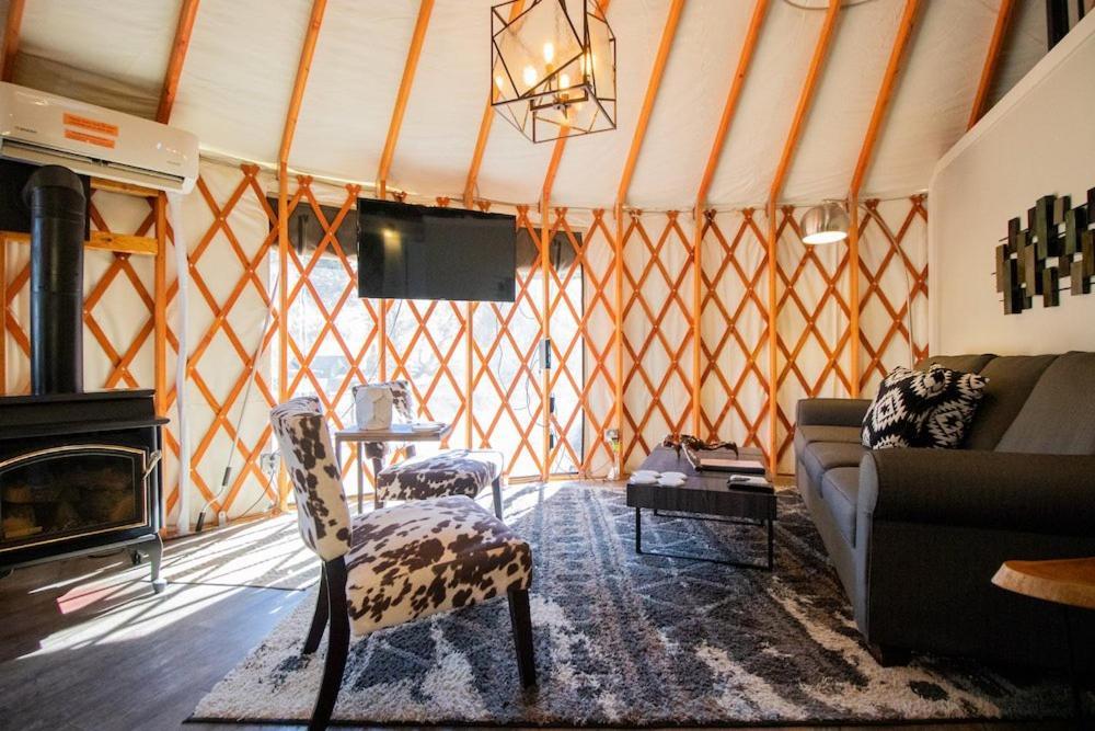 Escalante Yurts - Luxury Lodging Extérieur photo